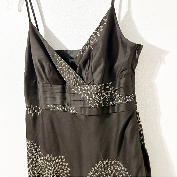 Ann Taylor Factory Cotton Embroidered Floral Sun Dress Cummerbund Waist V-neck - Picture 6 of 13